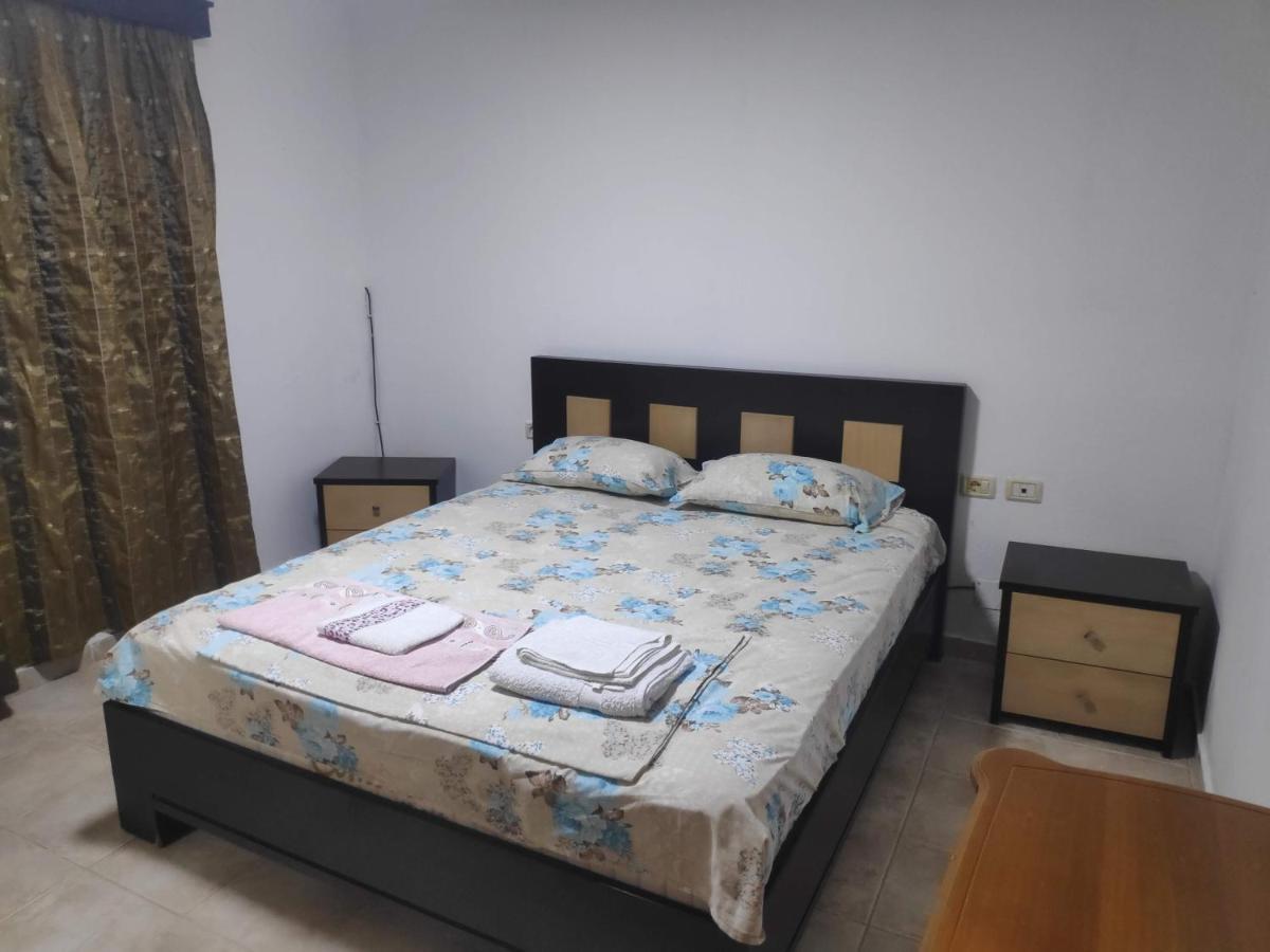 Zani Apartment Sarandë Esterno foto